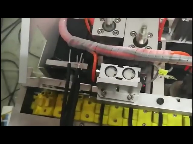 Automatisk børsteskjerming & tvinnflettemaskin - Kjerneavisolering