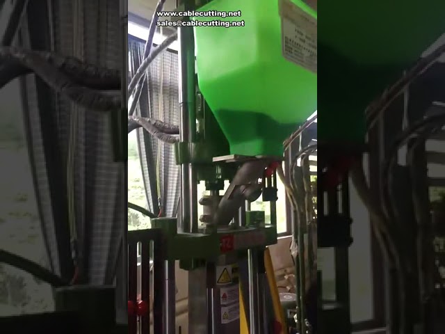 Toppmoderne 15T automatisk vertikal sprøytestøpemaskin for strømkontakter og små plastdeler
