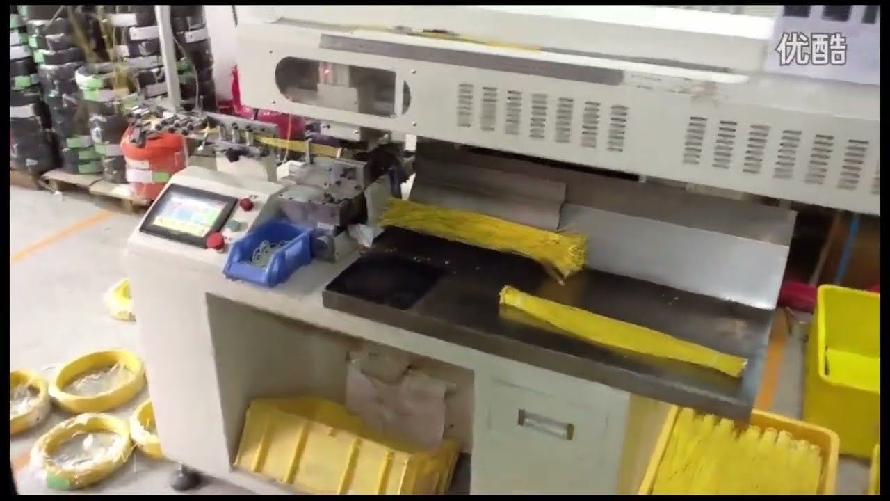 950L Automatisk kutt- og strippemaskin for ledninger