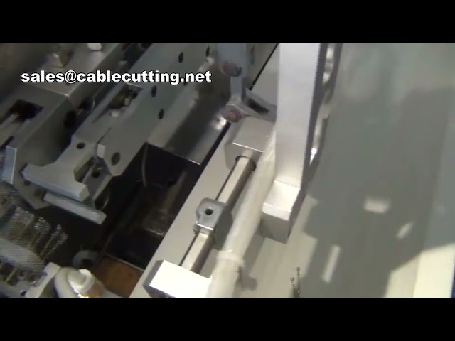 Fullautomatisk maskin for terminalkrymping, flatkabelkutting, stripping og tinning