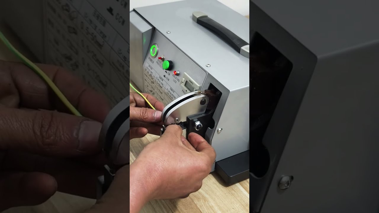 Kraftig Elektrisk Terminalkrimpmaskin for Terminals opptil 70 mm² #fabrikk #maskin