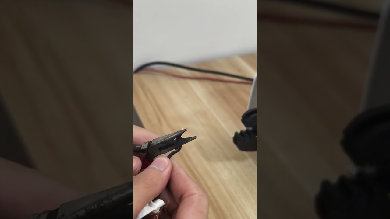 Mesin Crimping Elektrik Serbaguna untuk Berbagai Tipe Terminal | Mesin Pabrik Otomatis