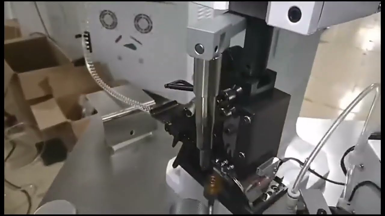 Flatkabel DC-terminal krympemaskin for enkeltende klipp, stripping og splitting