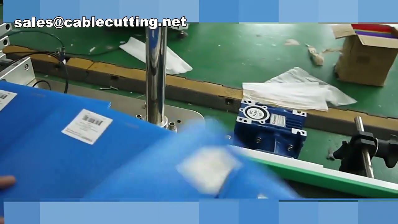 Klistremerkeetiketteringsmaskin, Etikettbåndmaskin, Arbeidslinje for etikettering av brettede kartonger mp4