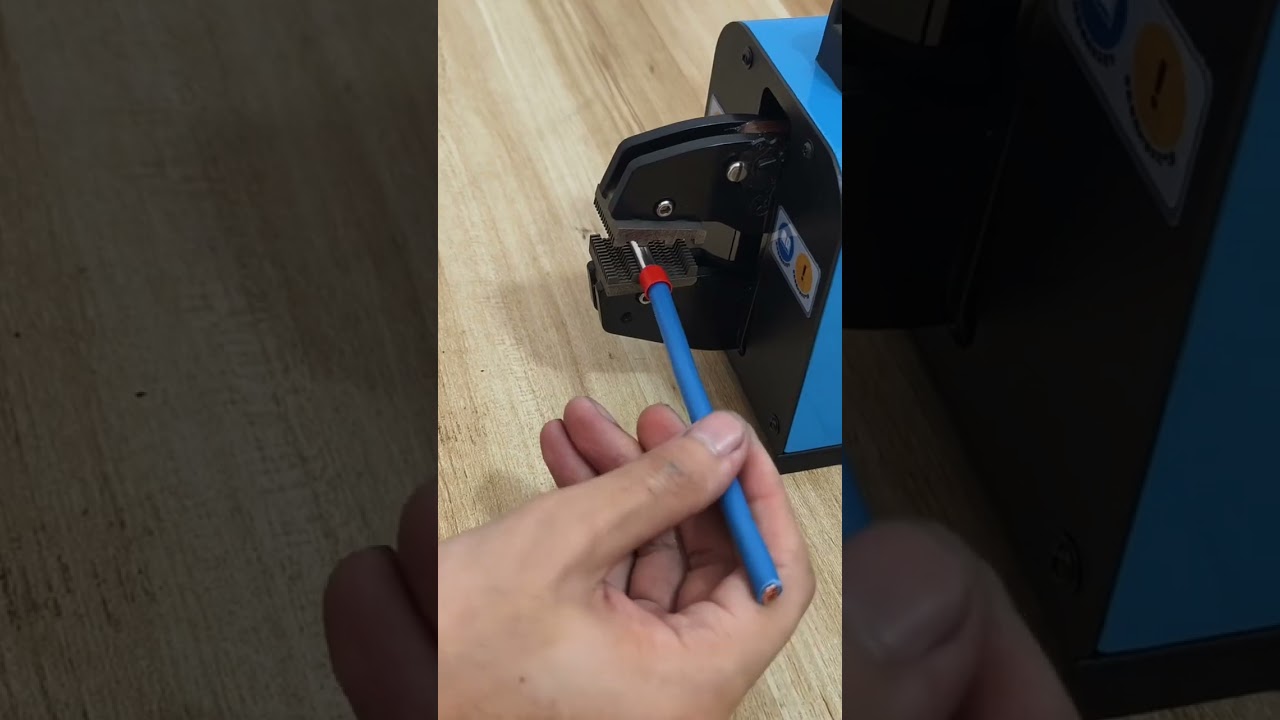 Sikker rørterminalkrymping med vår pneumatiske krympemaskin #factory #machine