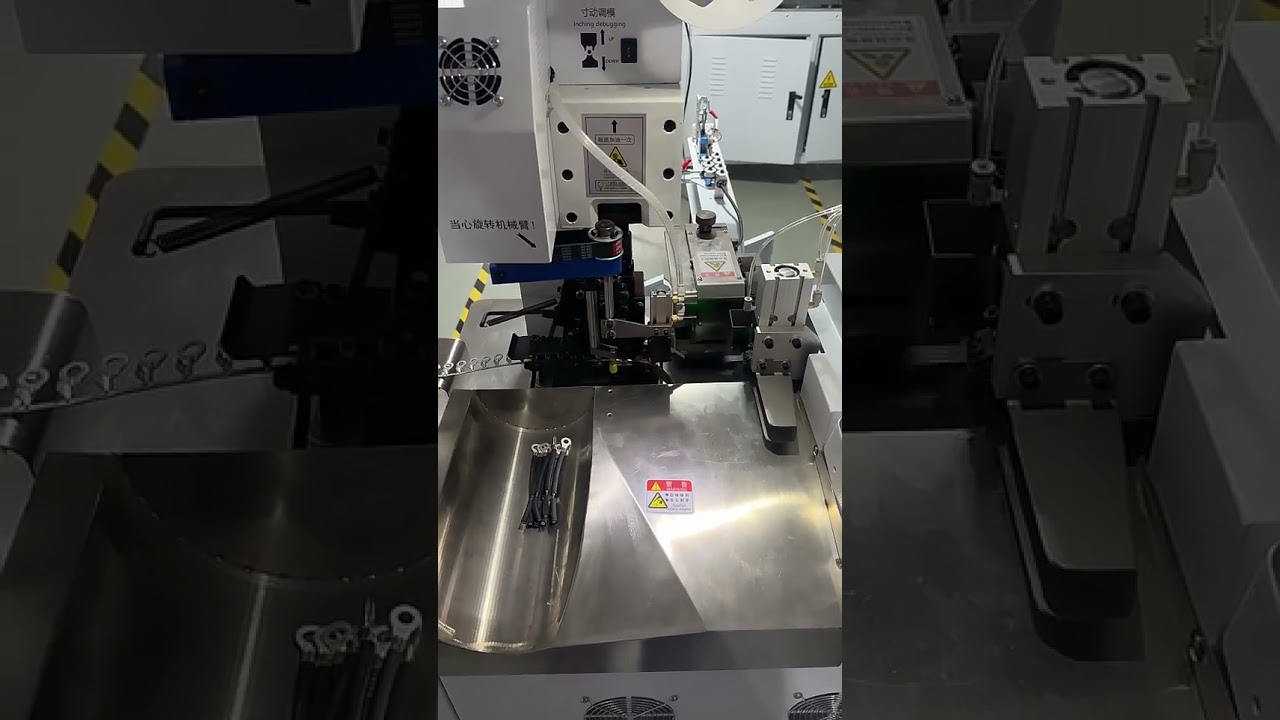 Fully Automatisk Multifunksjonell Enkelthodet Enkeltleder Endekrymping & Stripping Terminalmaskin