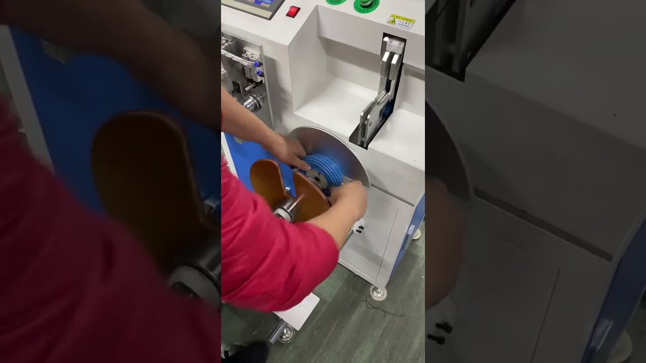 185 kraftig måle- og spolemaskin med klippe- og bindefunksjoner sparer tid og innsats