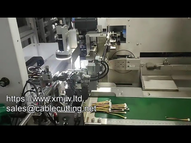 Helautomatisk maskin for kabelkutting, avisolering, krymping, tinning og kontakthusinnsetting