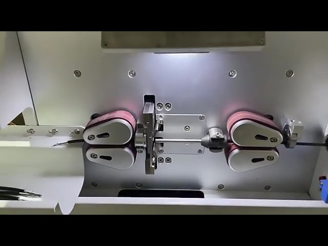 Heltautomatisk berøringsskjerm maskin for kutting og stripping av små ledninger