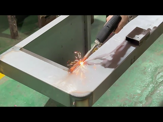 3-i-1 Lasersveisemaskin 1500W - Metallaser for Presisjonssveising