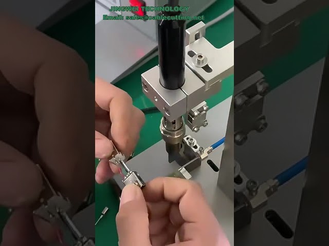 Halvautomatisk loddeutstyr for USB-bryterledninger – maskin for lodding av kontakter og PCB-kort