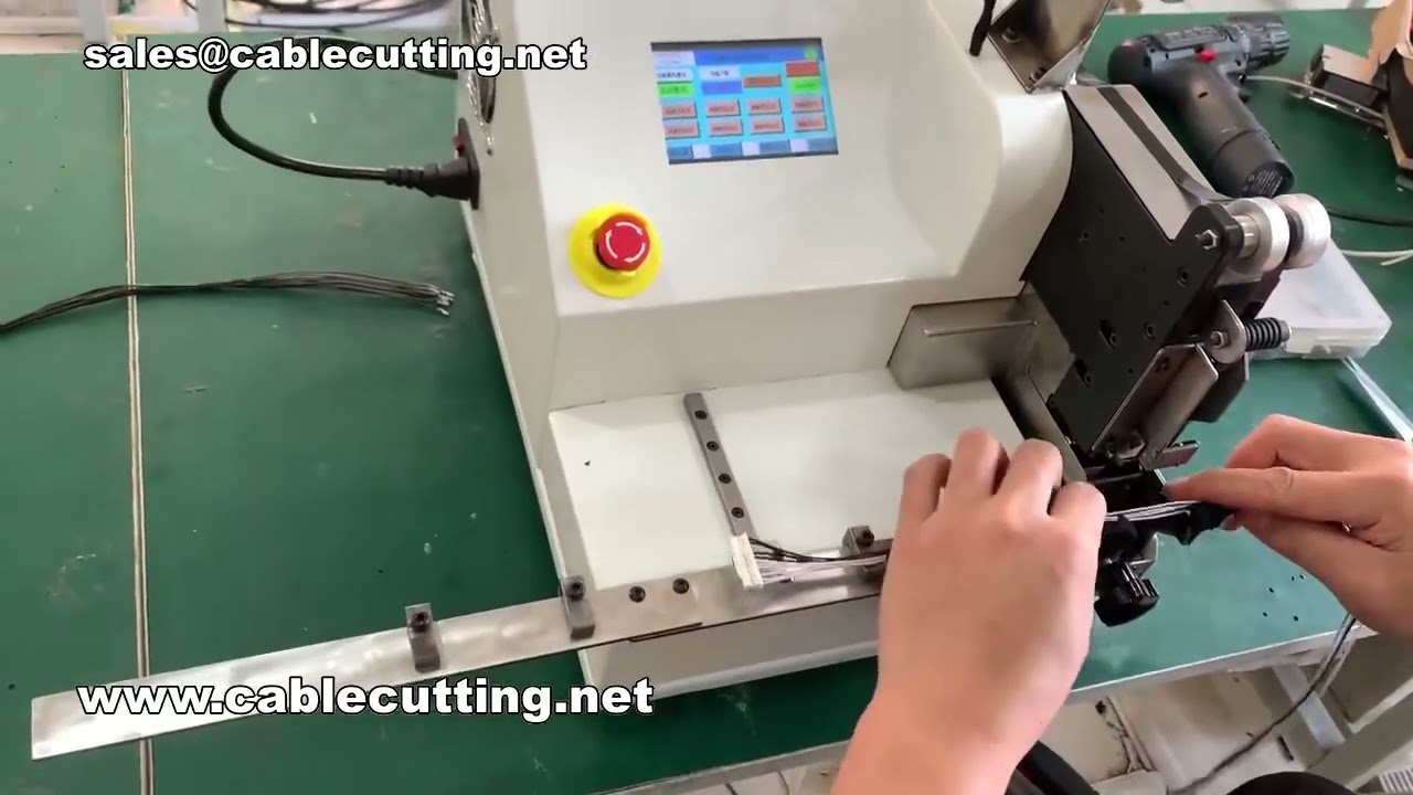 Spot-tapemaskin med lengdeguide for kabelbuntinnpakning | Fabrikkautomatisering